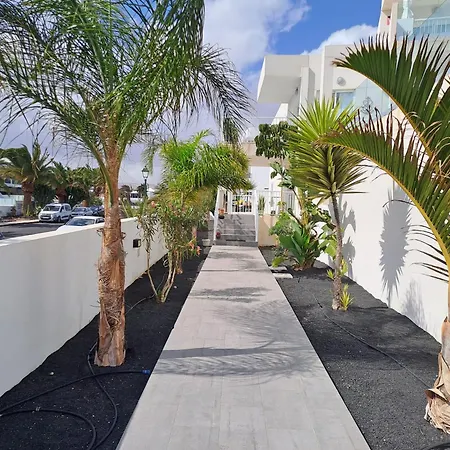 Luxury Sea View Senator Lanzarote Апартаменты *